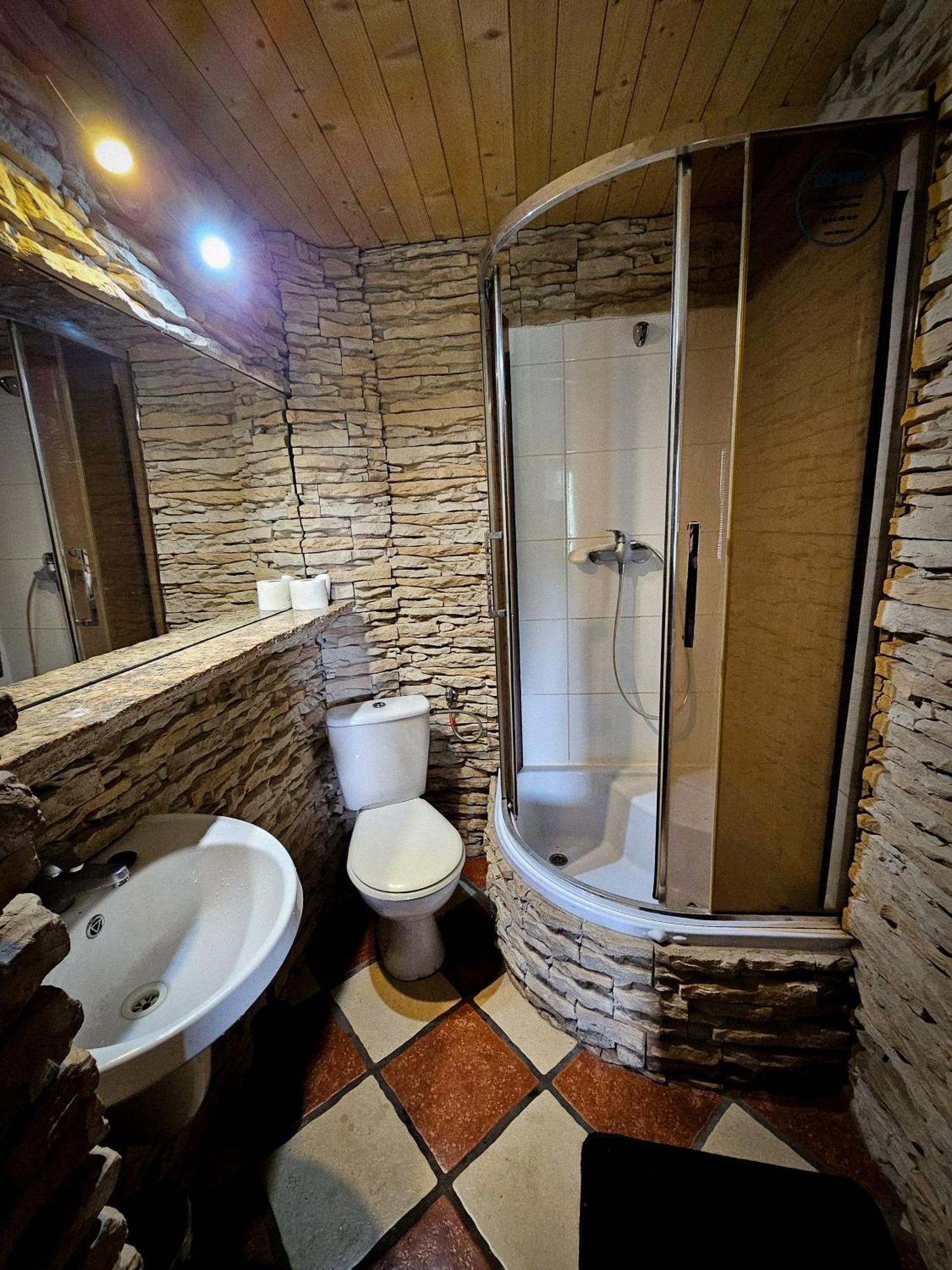 Domek Letniskowy Caloroczny W Rzemieniu Villa Buitenkant foto